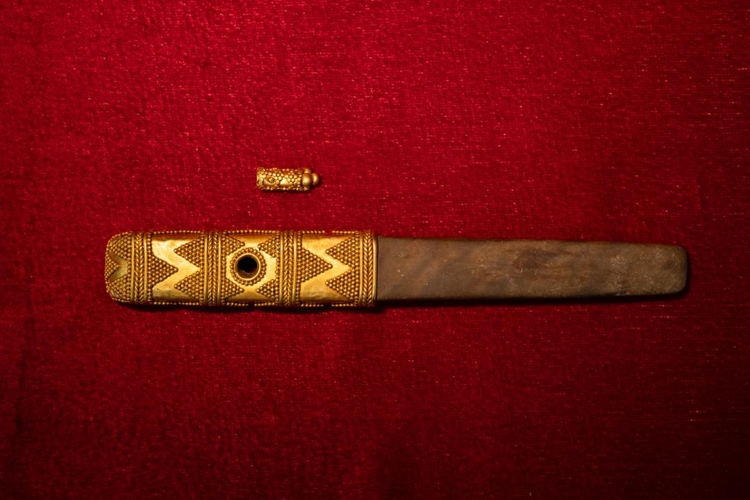 Артефакт из кургана «Карабау-2»