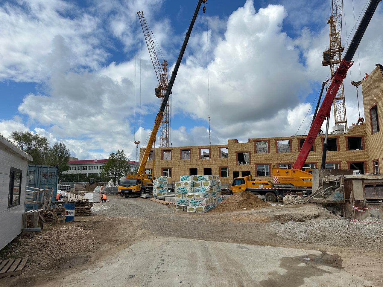 На каком этапе строительства СОШ №8 в Уральске